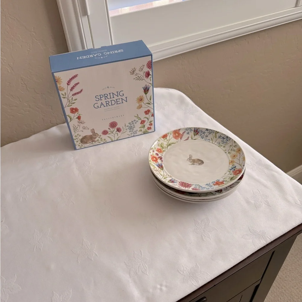 Pottery Barn Spring Garden Stoneware Appetizer Plates - Set of 4 - Picture 4 of 5